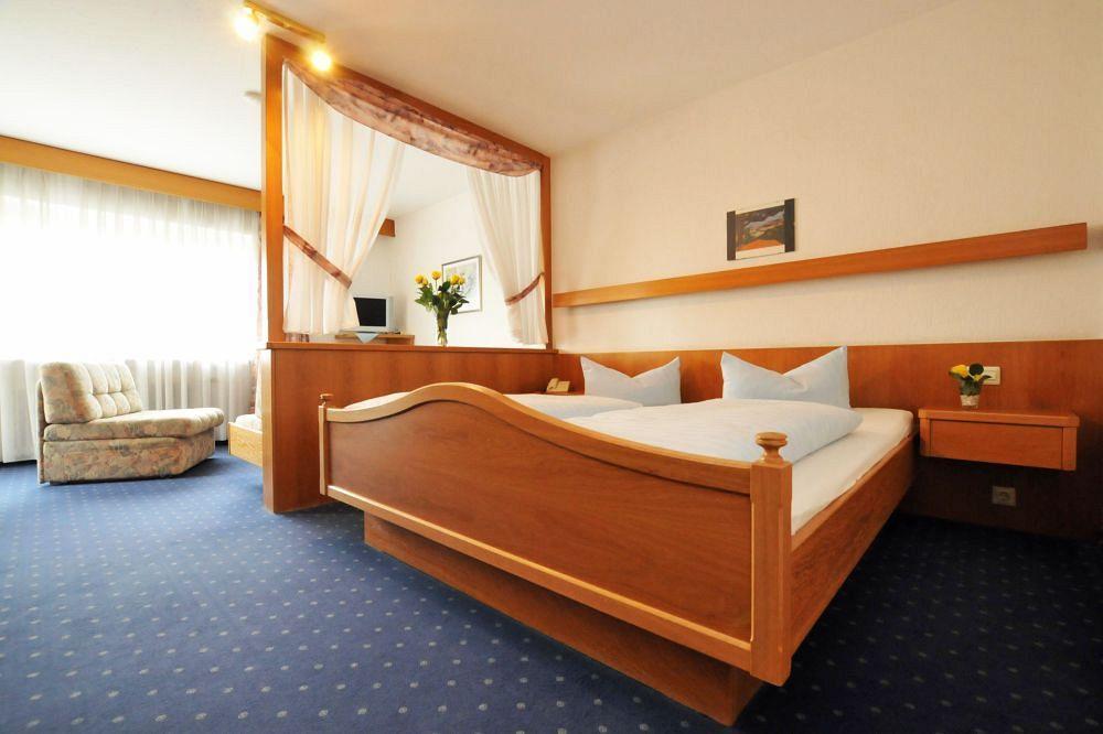Hotel Ritter Тетнанг Экстерьер фото